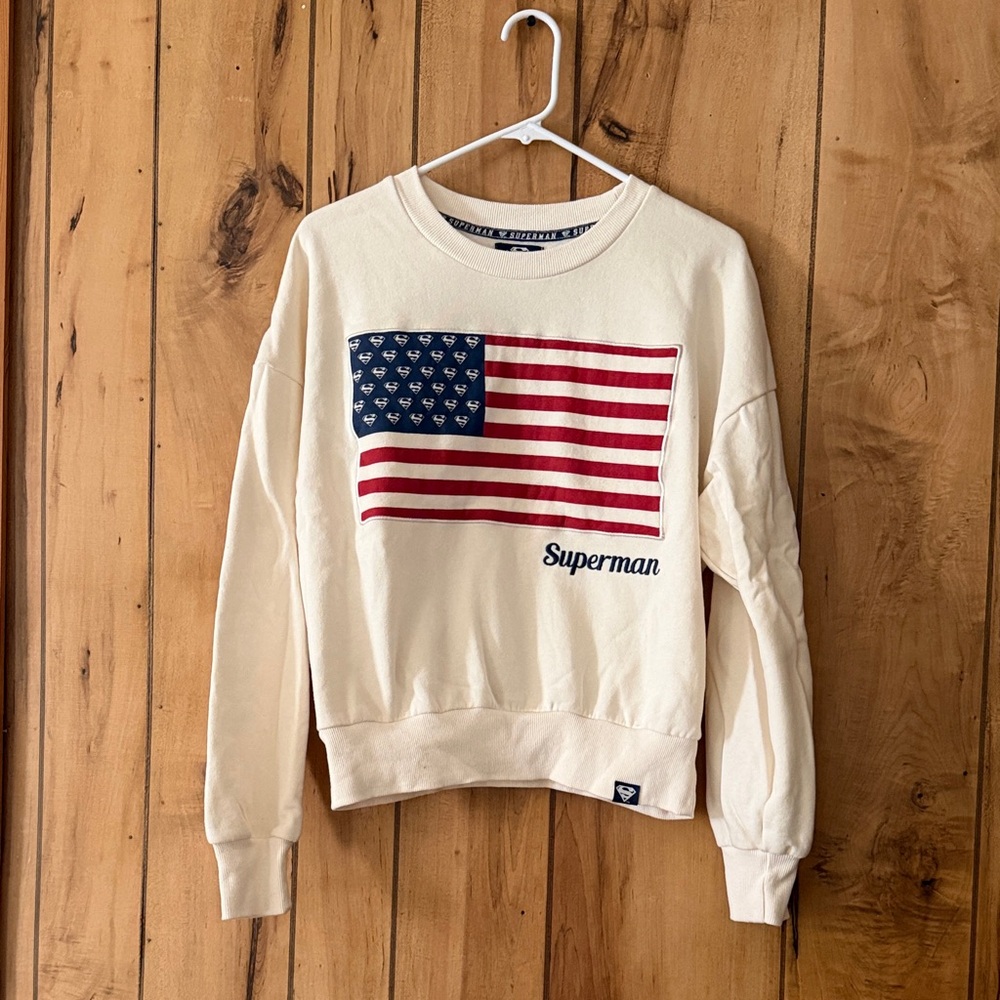 DC Comics Women's Cream Sweater with Superman Flag Design